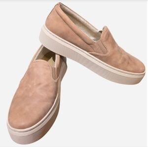 Abeo Jumpstreet Leather Slip-On Shoes.  "Cuban Sand Shimmer".  Sz 9.5.  EUC.